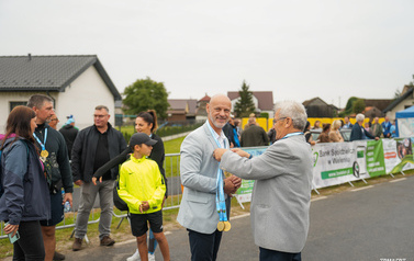 A1T04364