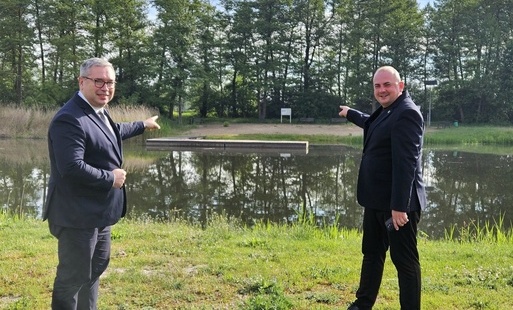 Zdjęcie do Zakończono remont pomostu na Przystani YNDZEL w Drawsku